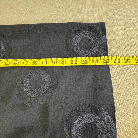 Louis Feraud silk skirt with oriental medallion pattern - Picture 8 of 8